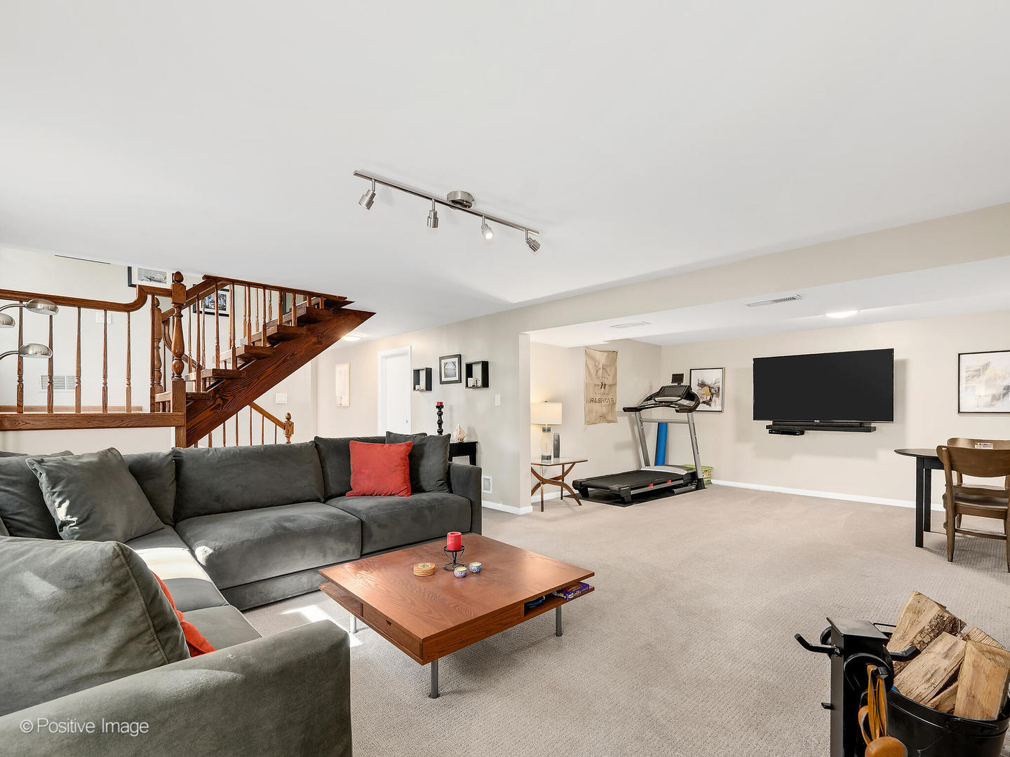 6718 Briargate Drive, Downers Grove, IL 60516