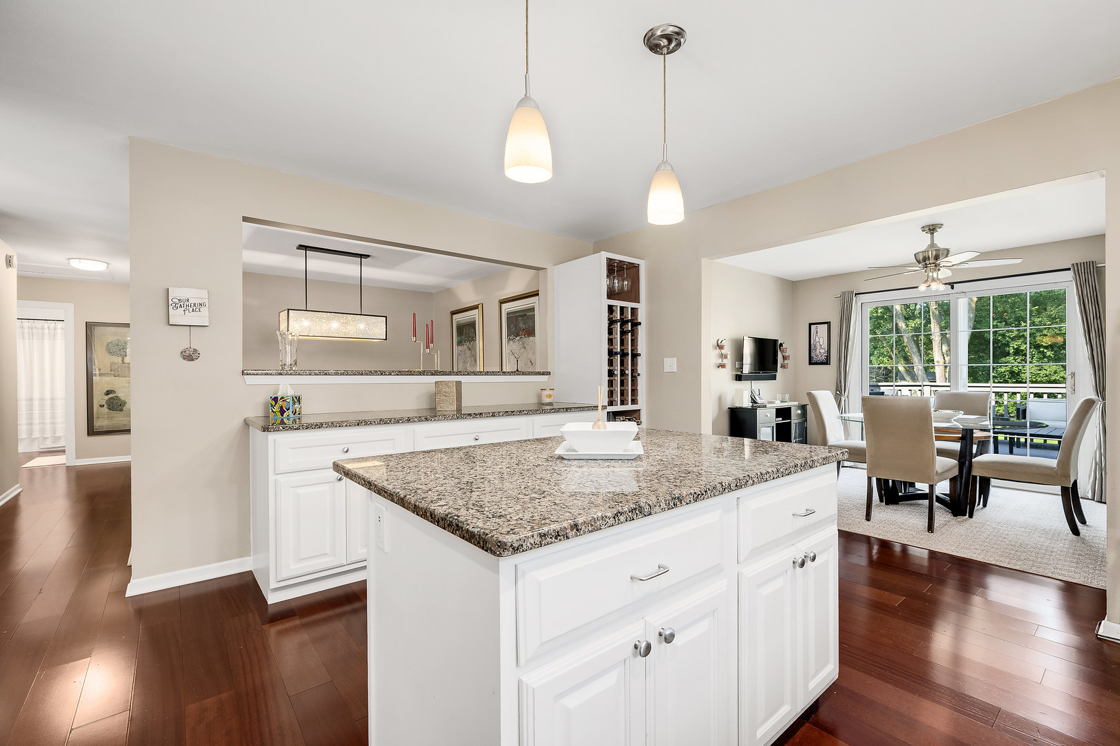 6718 Briargate Drive, Downers Grove, IL 60516
