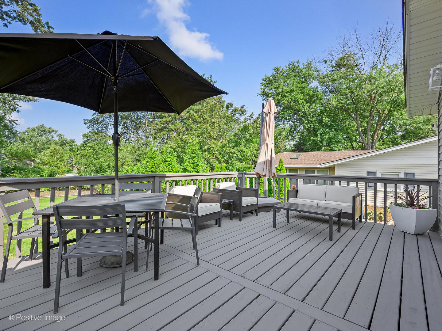 6718 Briargate Drive, Downers Grove, IL 60516
