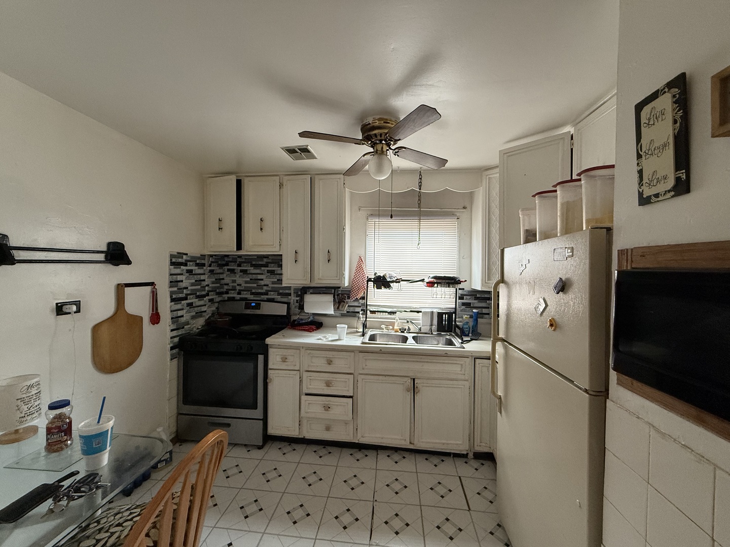 9015 S Morgan Street, Chicago, IL 60620
