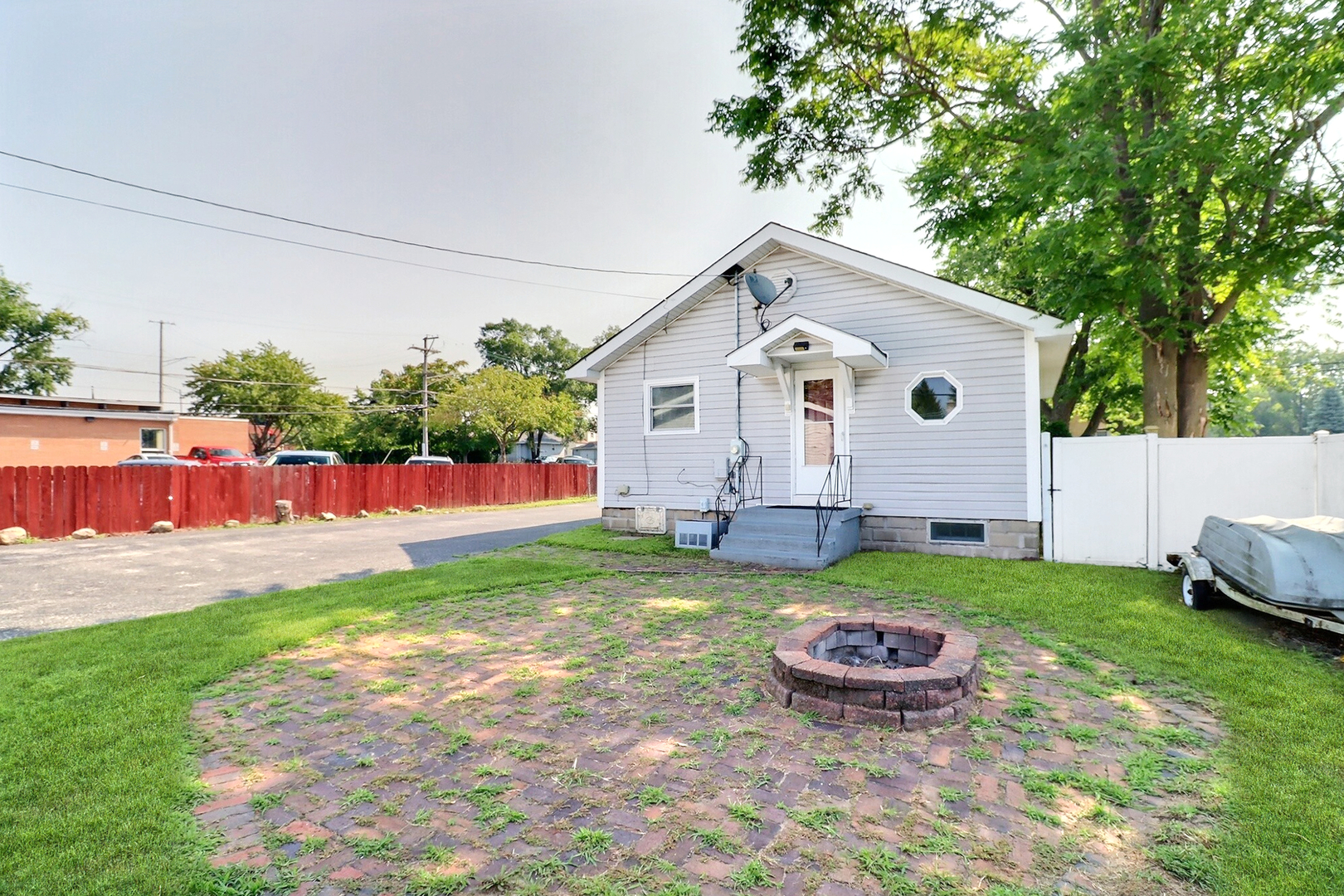 18226 Chicago Avenue, Lansing, IL 60438