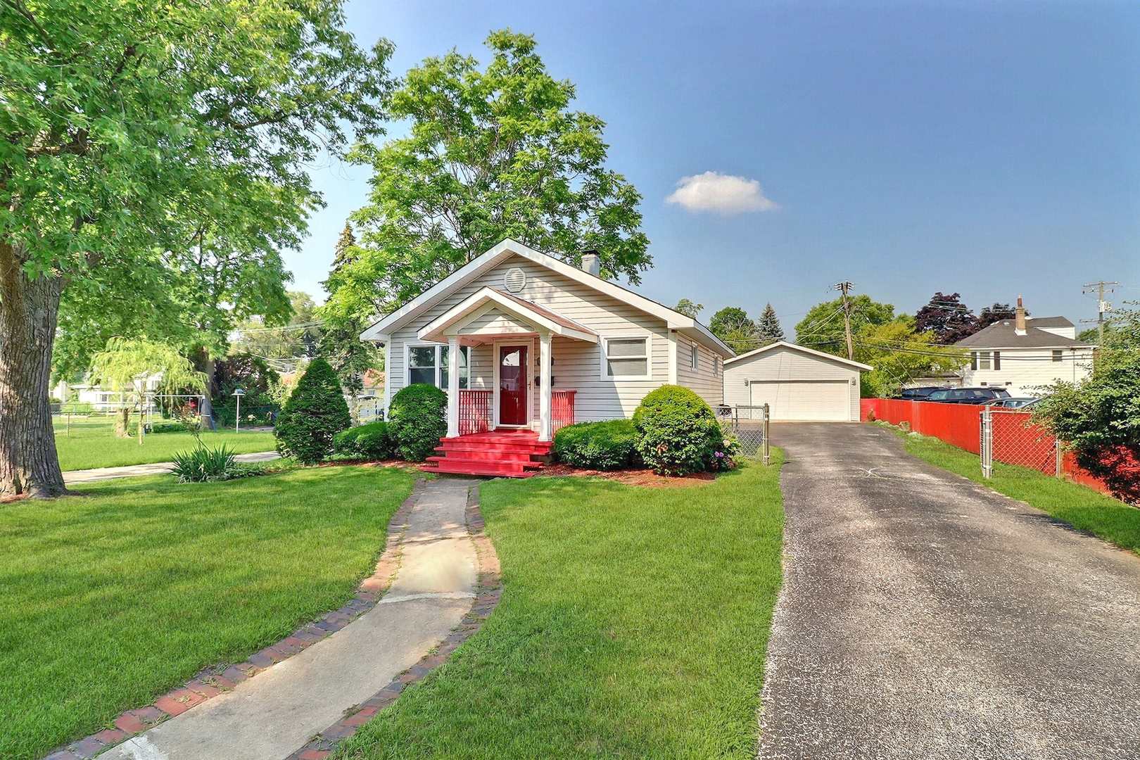 18226 Chicago Avenue, Lansing, IL 60438