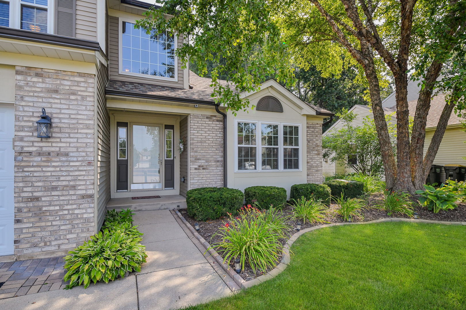 614 Pearces Ford Road, Oswego, IL 60543
