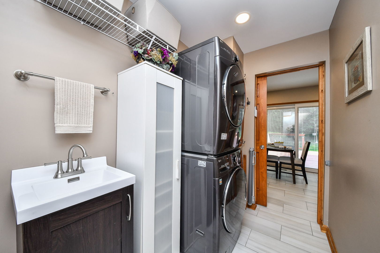 614 Pearces Ford Road, Oswego, IL 60543