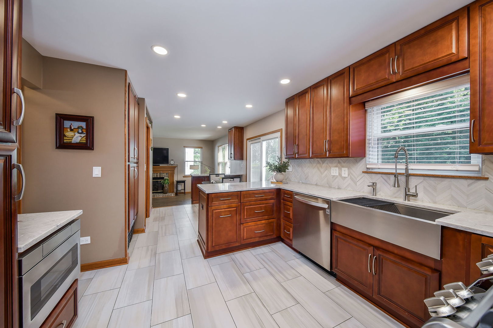 614 Pearces Ford Road, Oswego, IL 60543