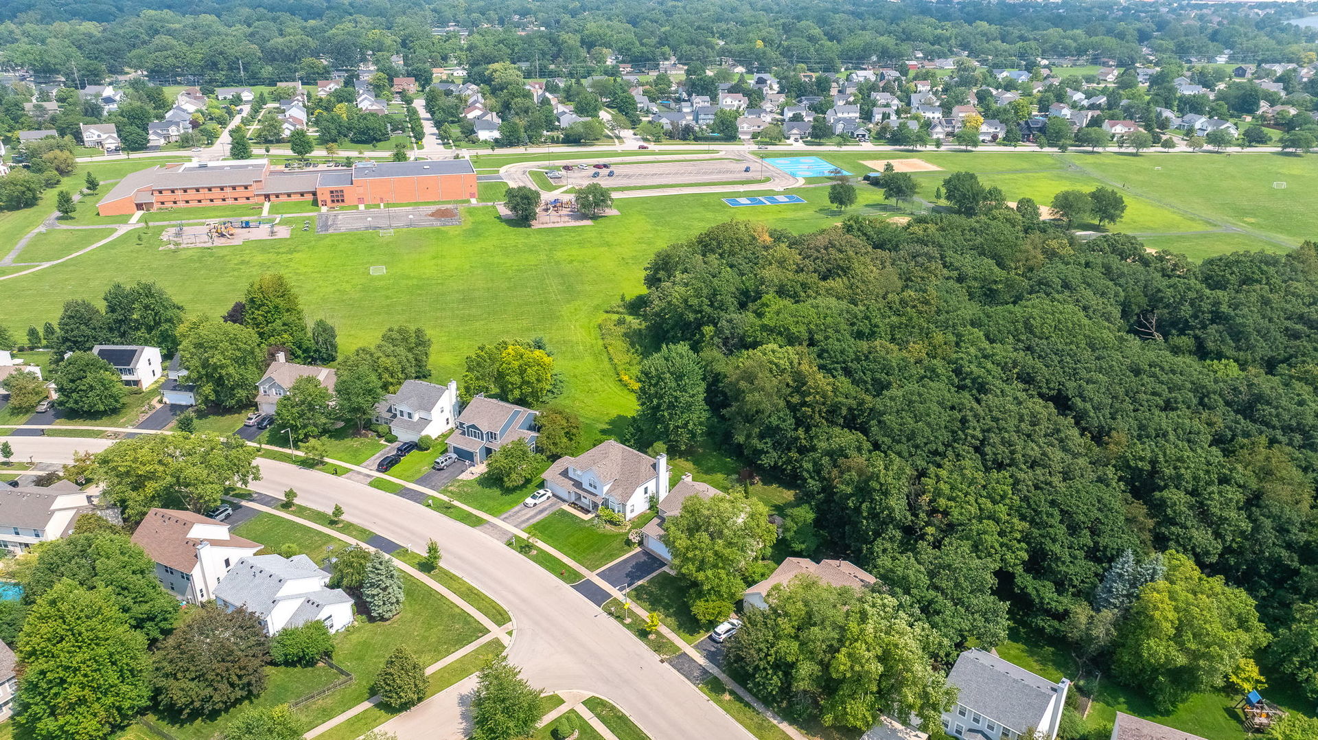 614 Pearces Ford Road, Oswego, IL 60543