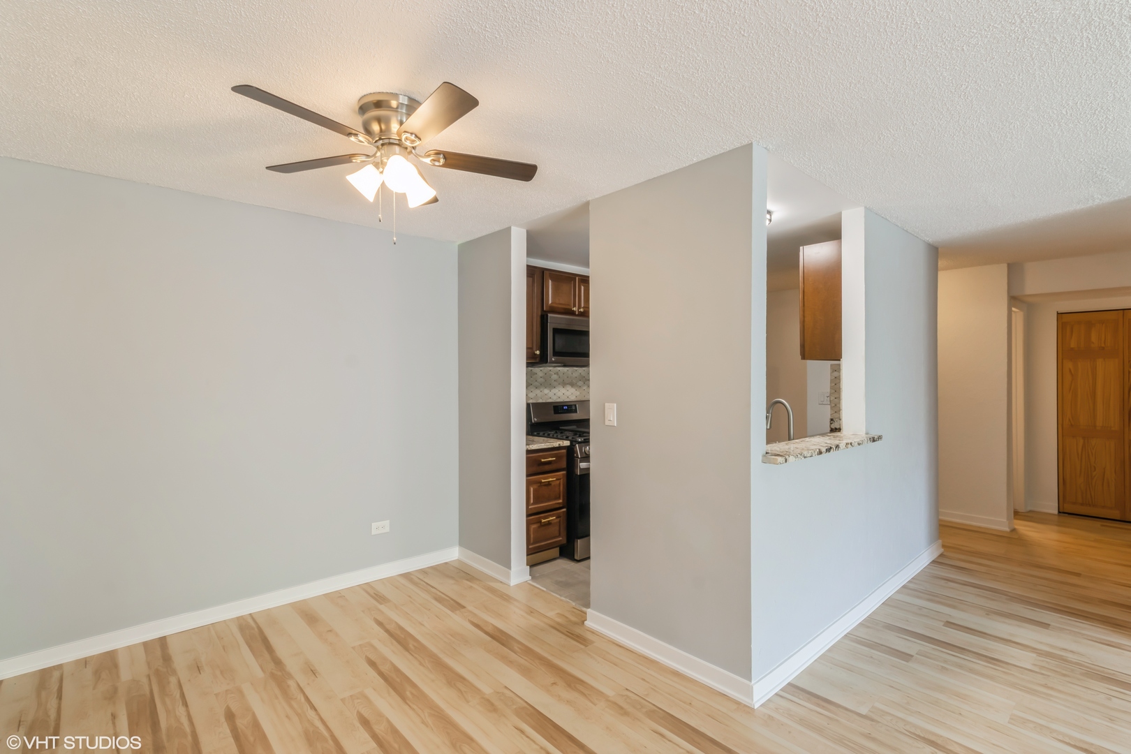 1926 Prairie Square #328, Schaumburg, IL 60193