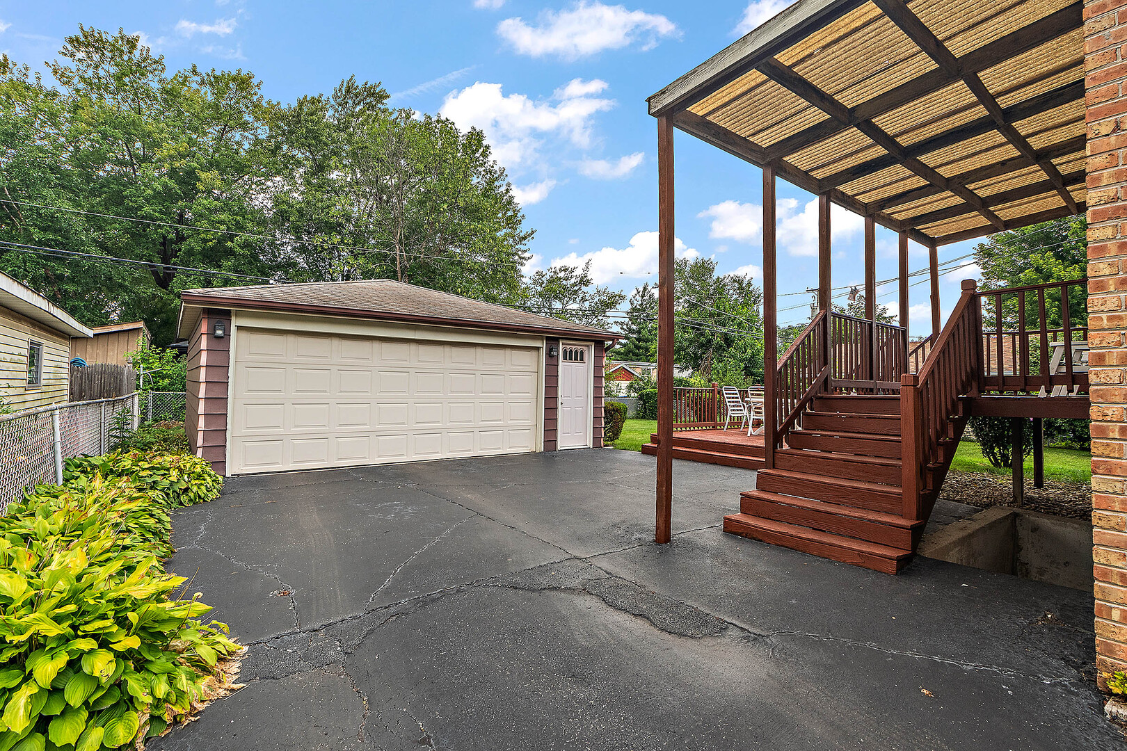 9020 S 49th Avenue, Oak Lawn, IL 60453