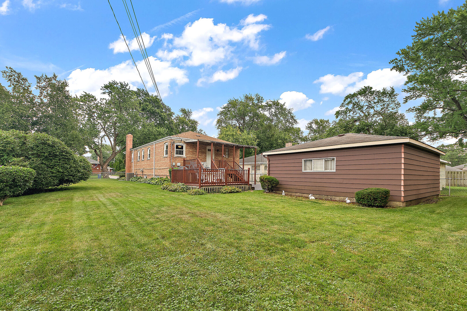 9020 S 49th Avenue, Oak Lawn, IL 60453