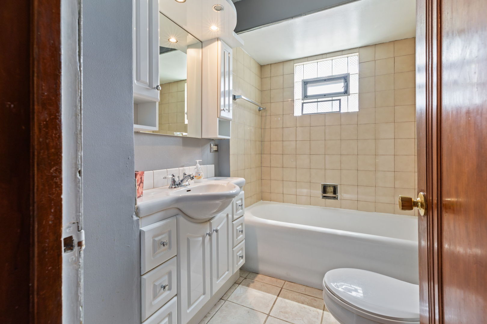 11024 S Spaulding Avenue, Chicago, IL 60655