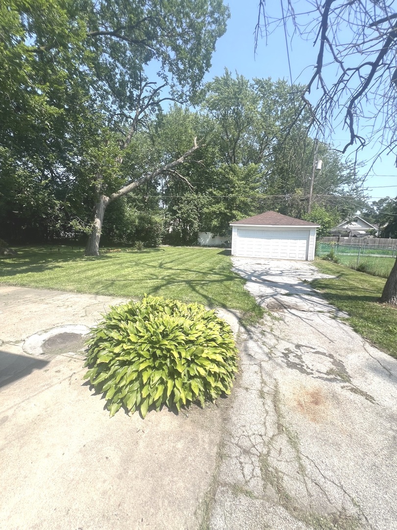 13809 Forest Avenue, Dolton, IL 60419
