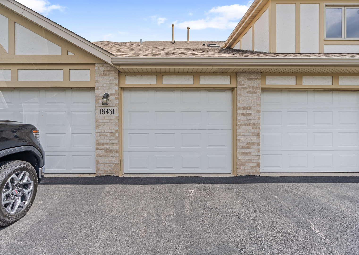18431 Pine Cone Drive #1, Tinley Park, IL 60477
