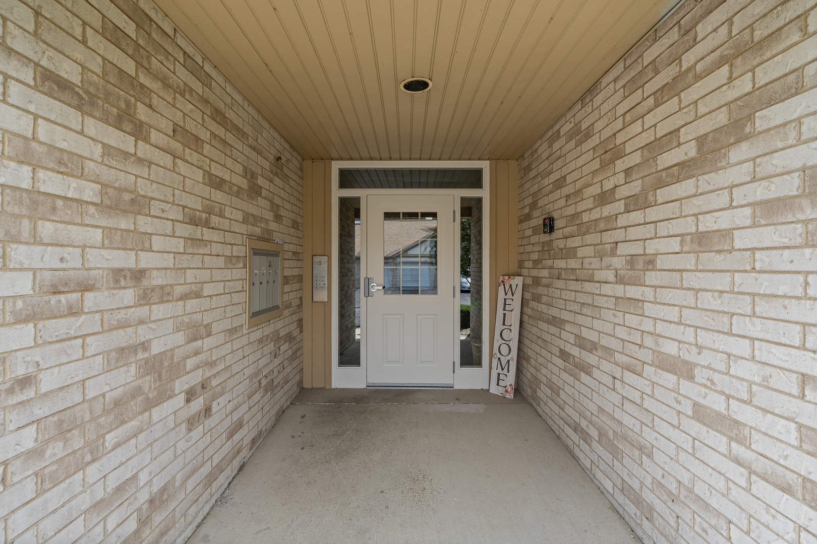 18431 Pine Cone Drive #1, Tinley Park, IL 60477