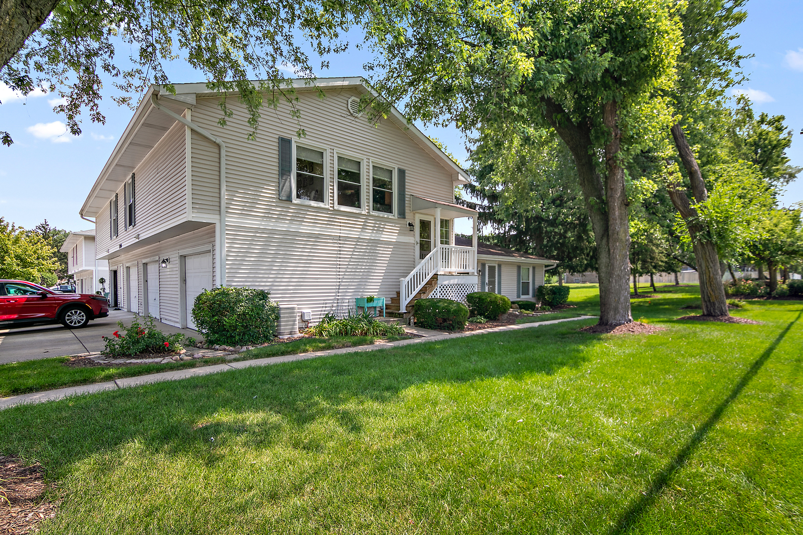 5349 CRESCENT Lane #A, Oak Forest, IL 60452
