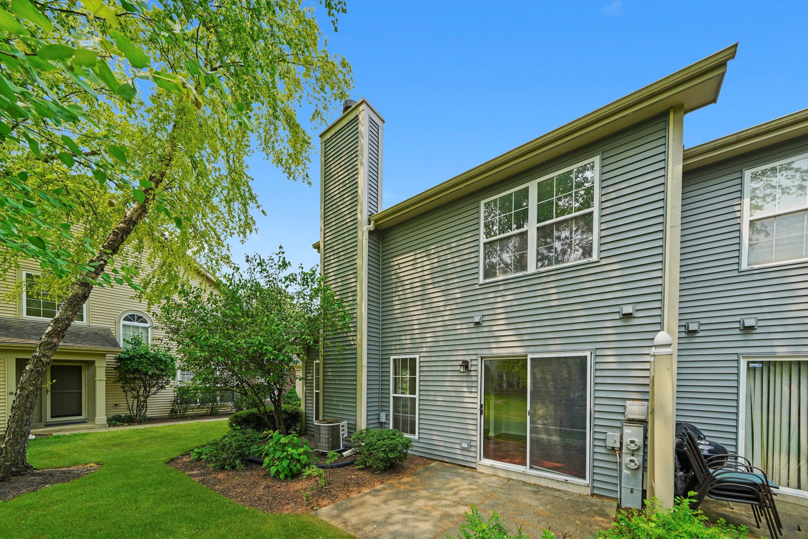 881 Dandridge Court, Elgin, IL 60120