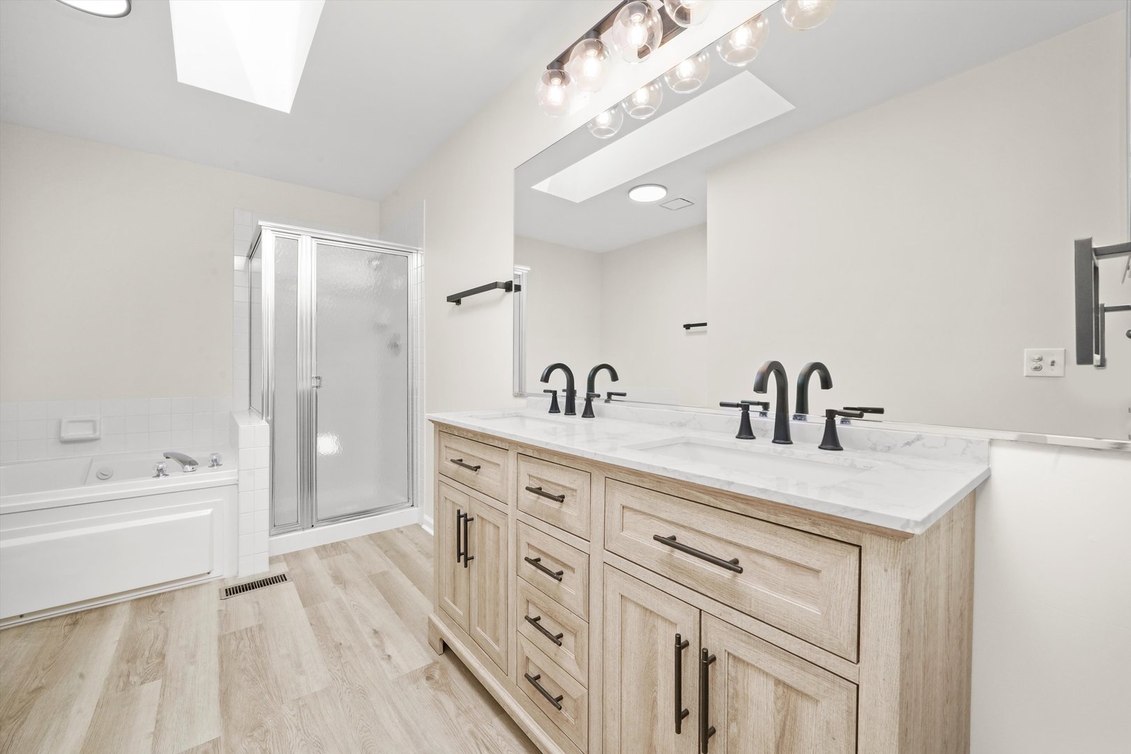 881 Dandridge Court, Elgin, IL 60120