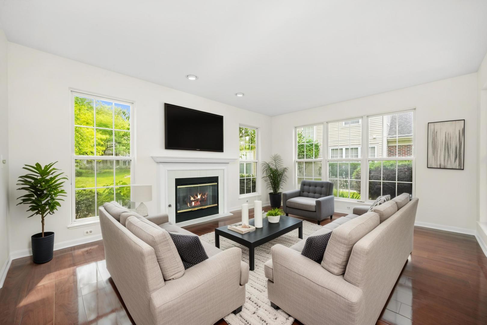 881 Dandridge Court, Elgin, IL 60120