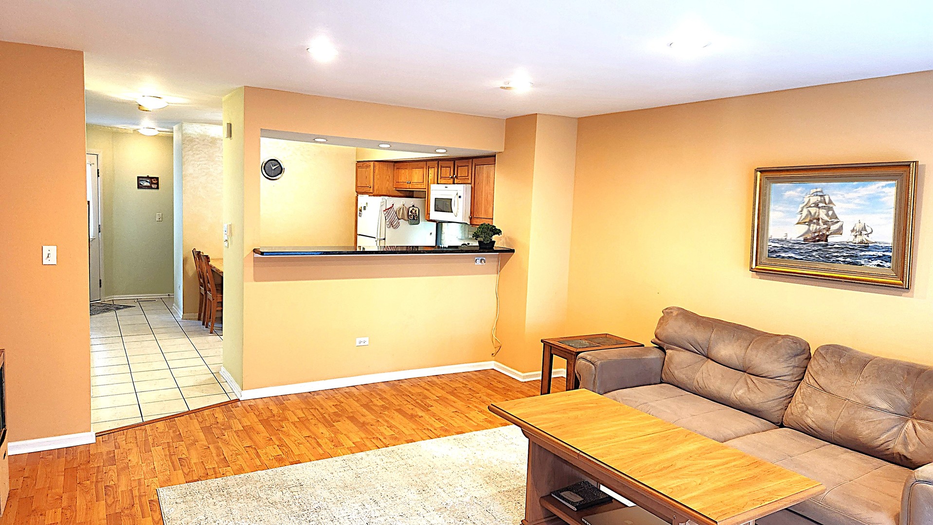 1864 Grove Avenue, Schaumburg, IL 60193