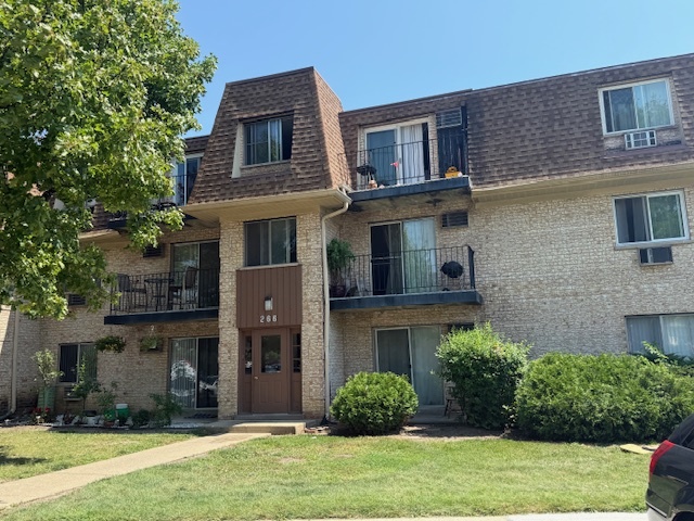266 Shorewood Drive #1D, Glendale Heights, IL 60139