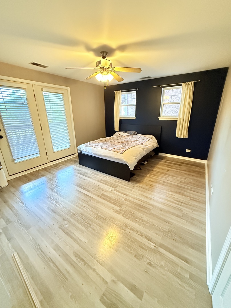649 W Division Street #B, Chicago, IL 60610