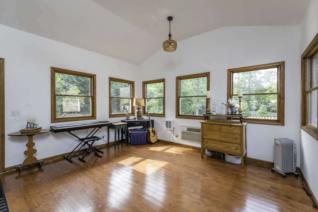 13910 W Elm Lane, Wadsworth, IL 60083