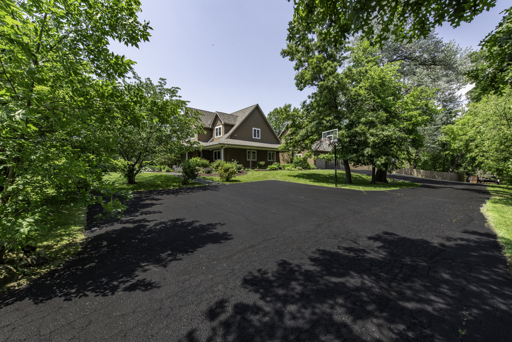 13910 W Elm Lane, Wadsworth, IL 60083