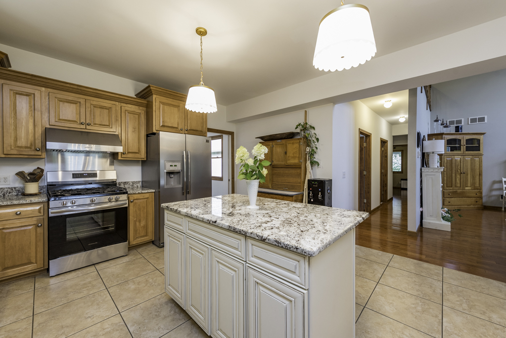 13910 W Elm Lane, Wadsworth, IL 60083
