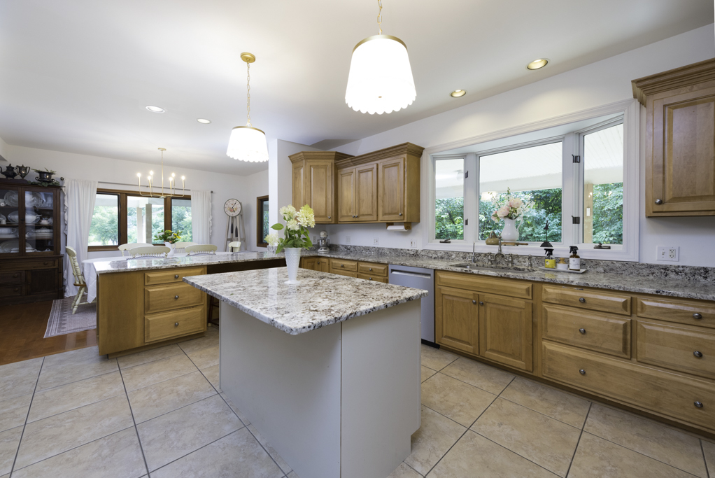 13910 W Elm Lane, Wadsworth, IL 60083