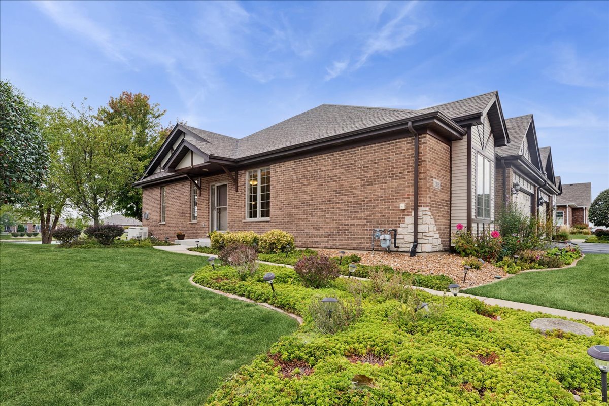 13828 W Crescenzo Drive, Manhattan, IL 60442