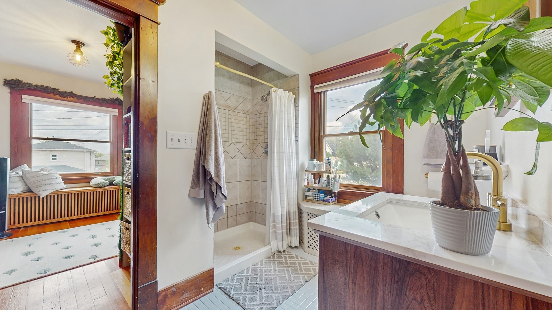 614 Mccarthy Road, Lemont, IL 60439