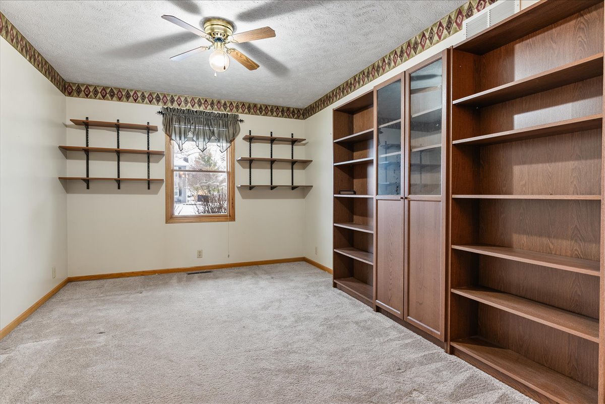 605 Morningside Drive, Chenoa, IL 61726