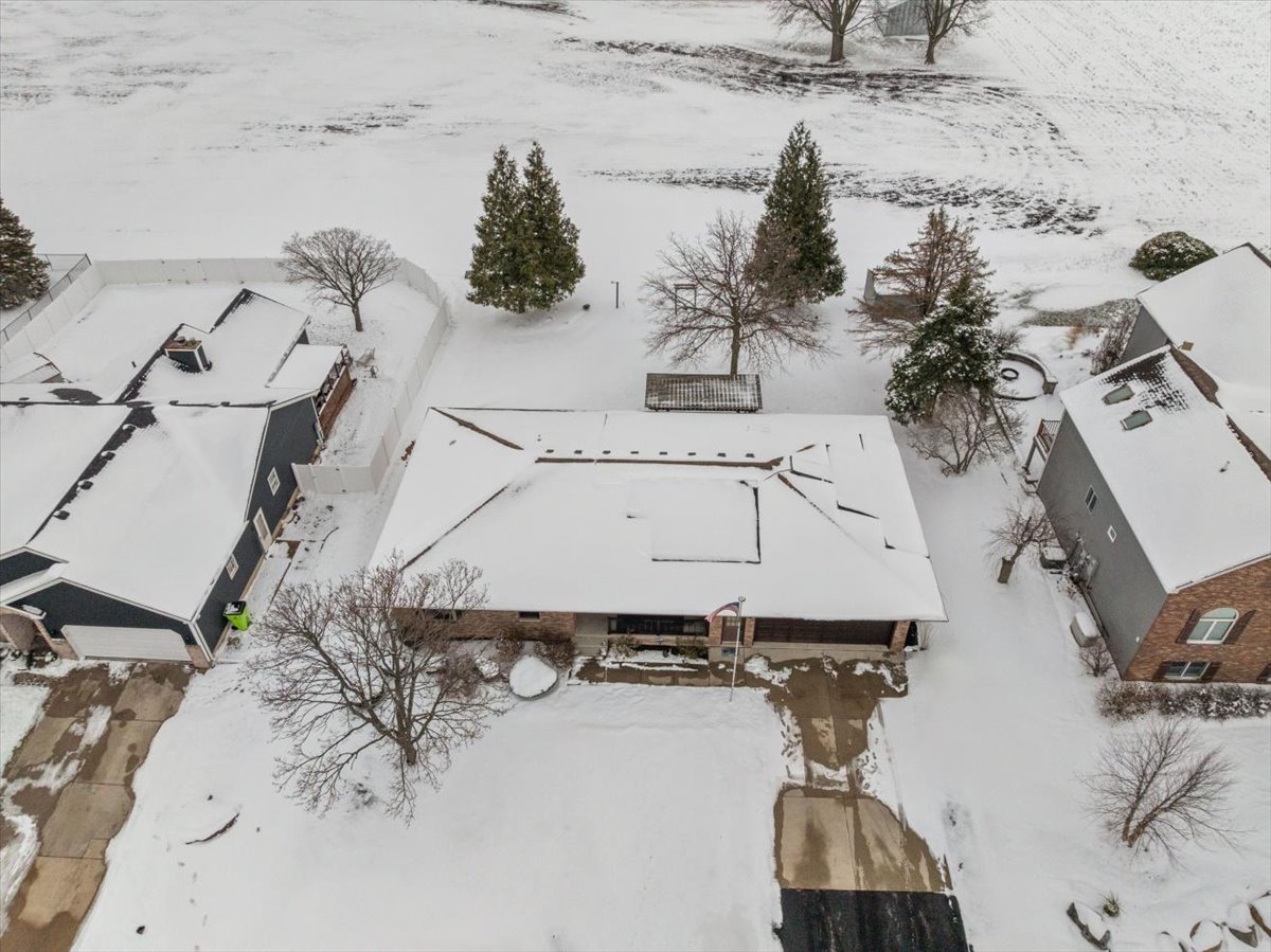 605 Morningside Drive, Chenoa, IL 61726