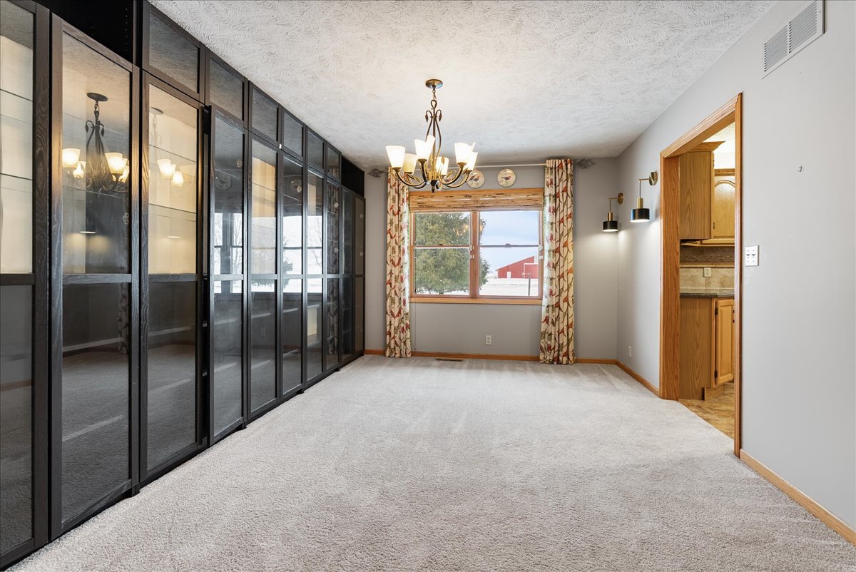 605 Morningside Drive, Chenoa, IL 61726