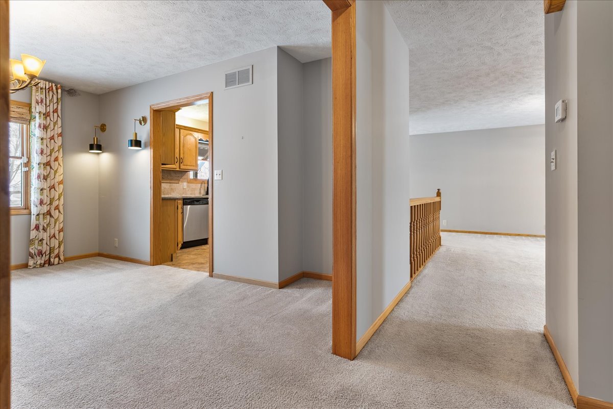 605 Morningside Drive, Chenoa, IL 61726