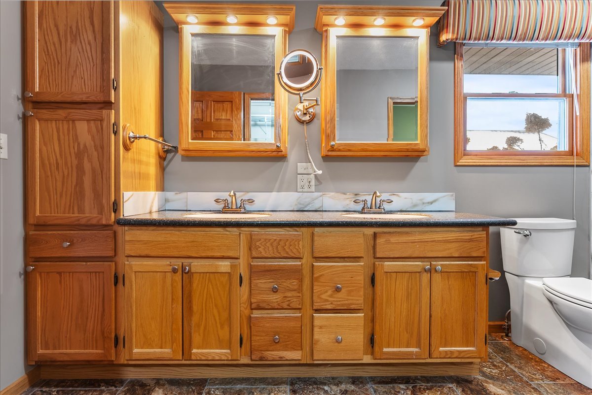 605 Morningside Drive, Chenoa, IL 61726