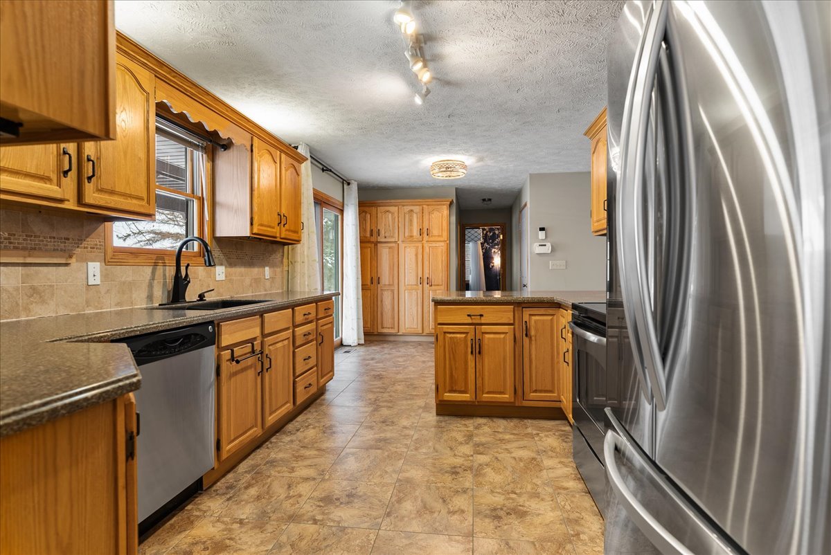 605 Morningside Drive, Chenoa, IL 61726