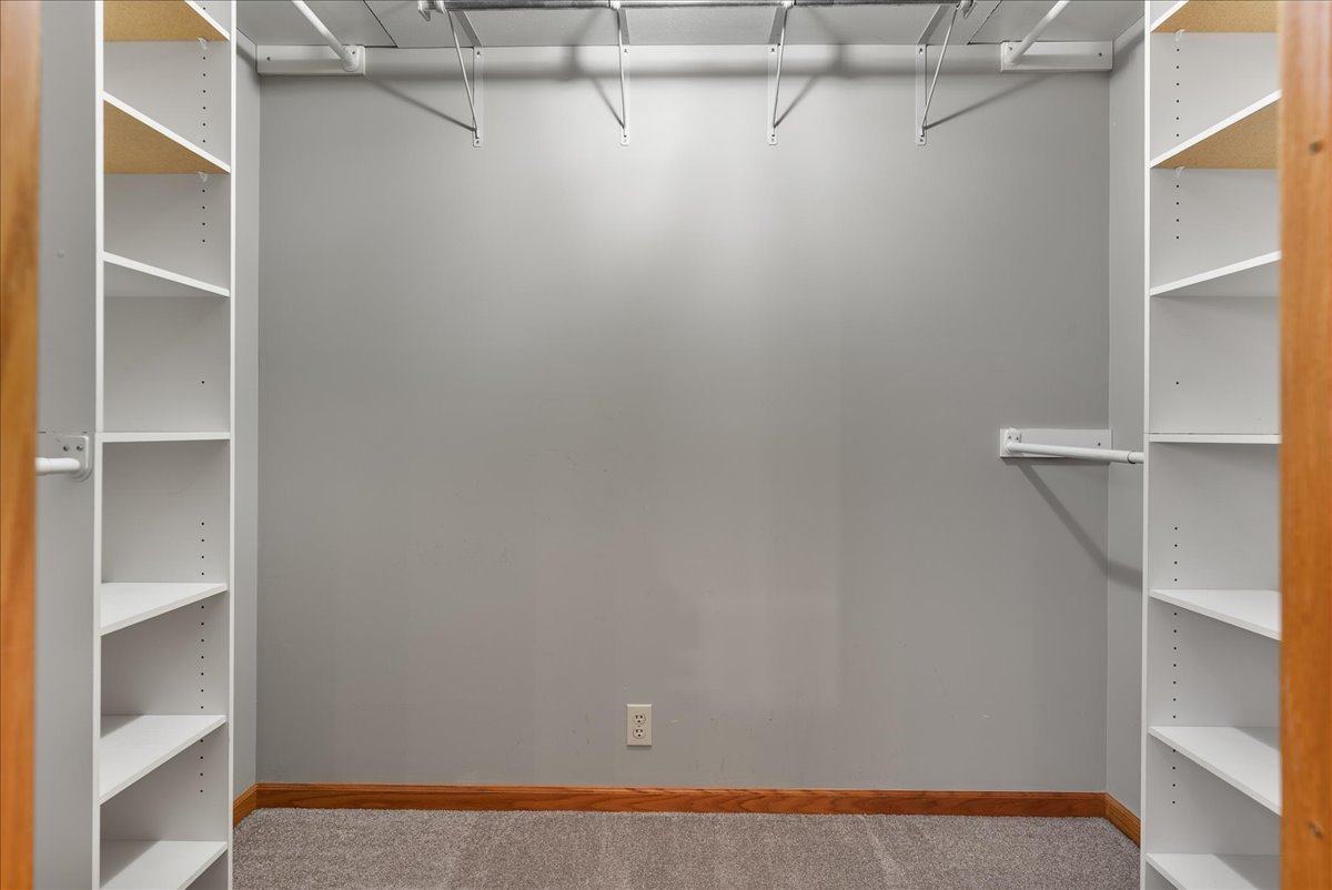 605 Morningside Drive, Chenoa, IL 61726