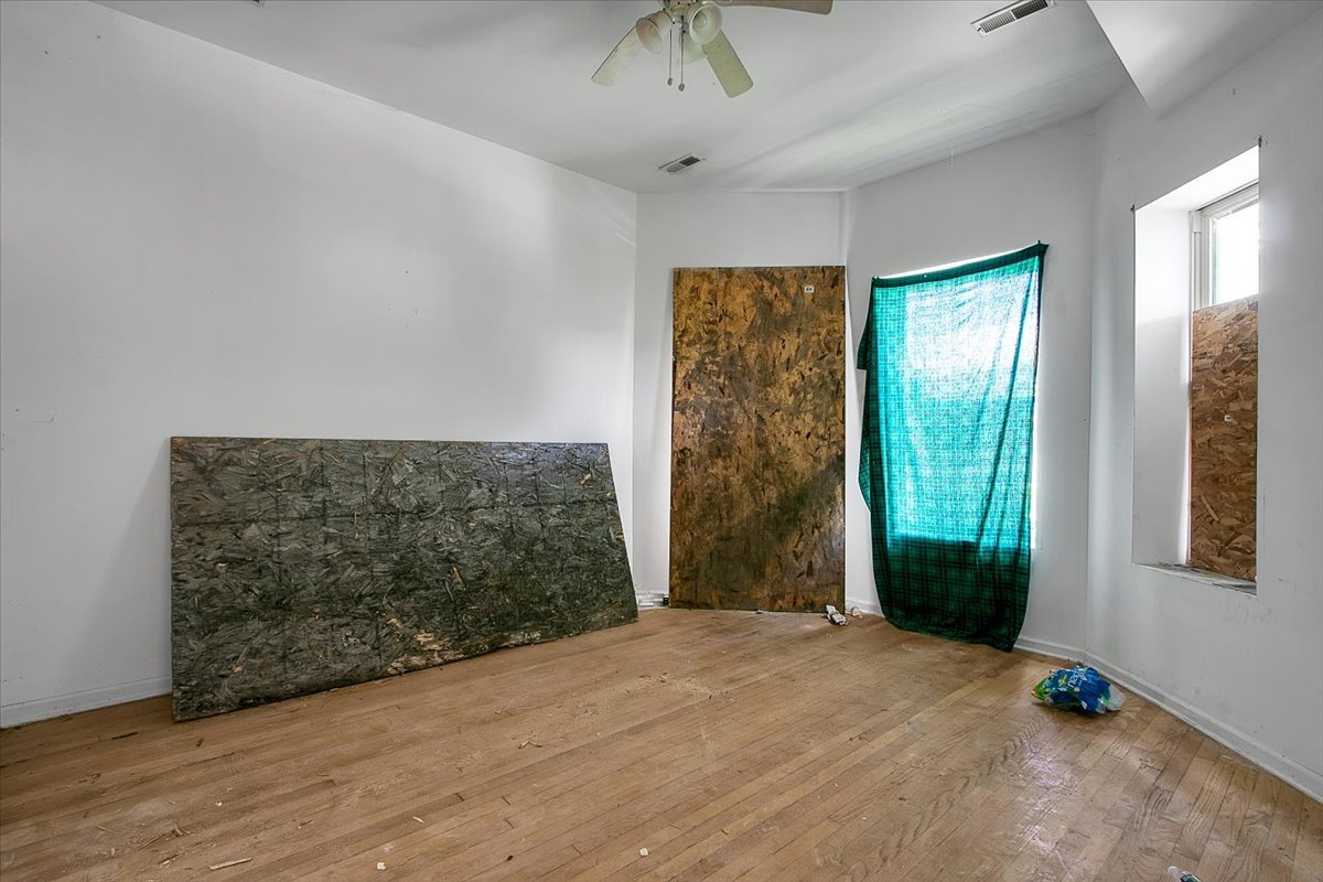 7125 S Drexel Avenue, Chicago, IL 60619