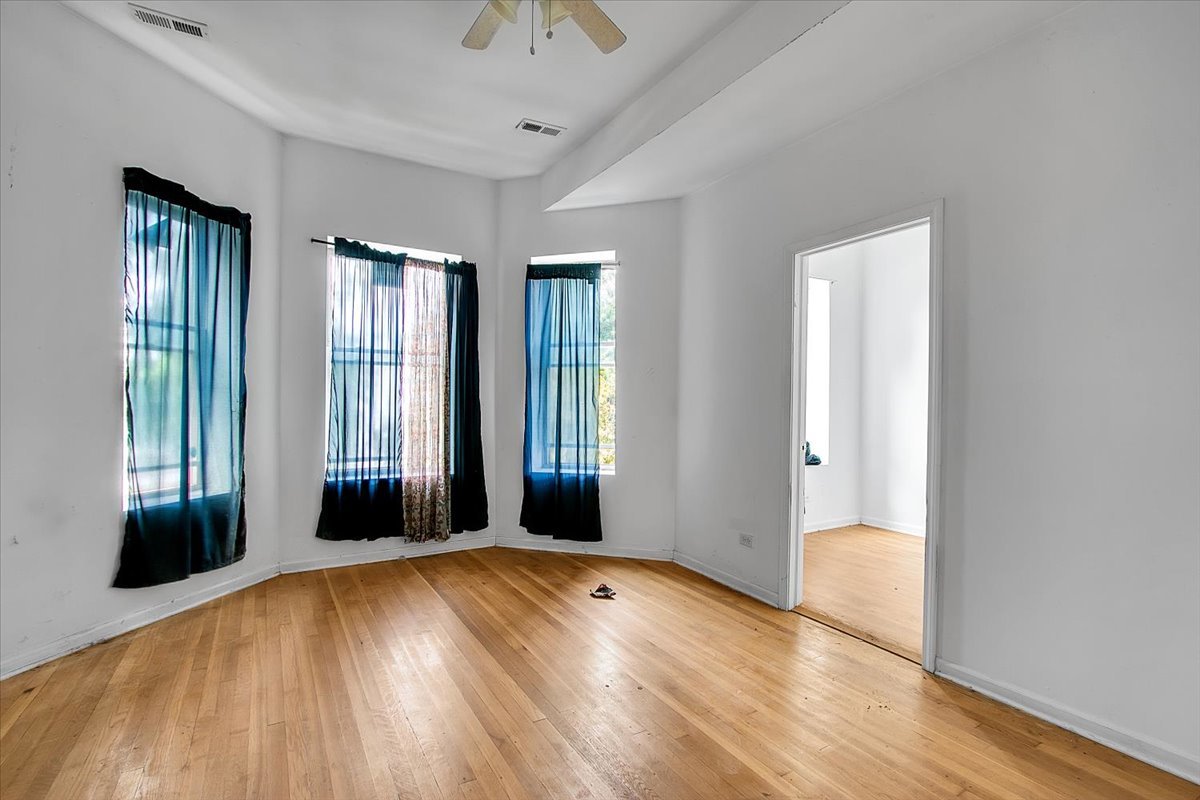 7125 S Drexel Avenue, Chicago, IL 60619