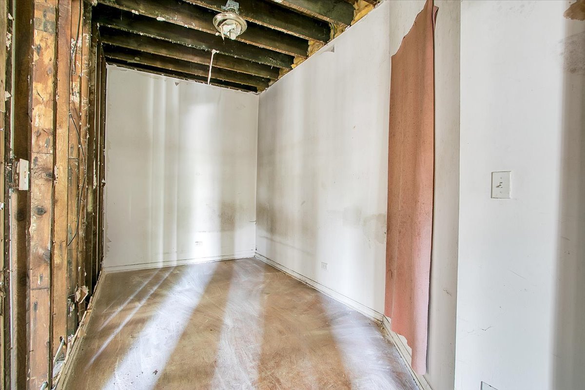 7125 S Drexel Avenue, Chicago, IL 60619