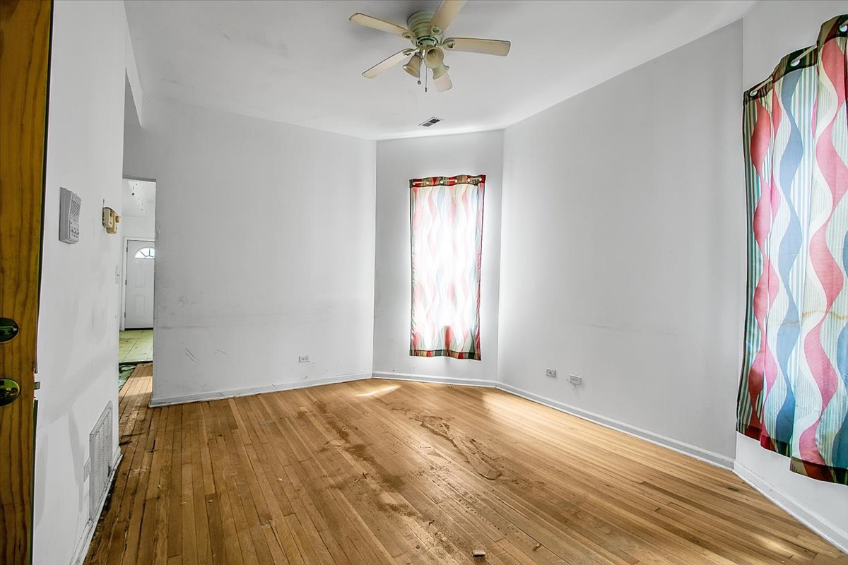 7125 S Drexel Avenue, Chicago, IL 60619