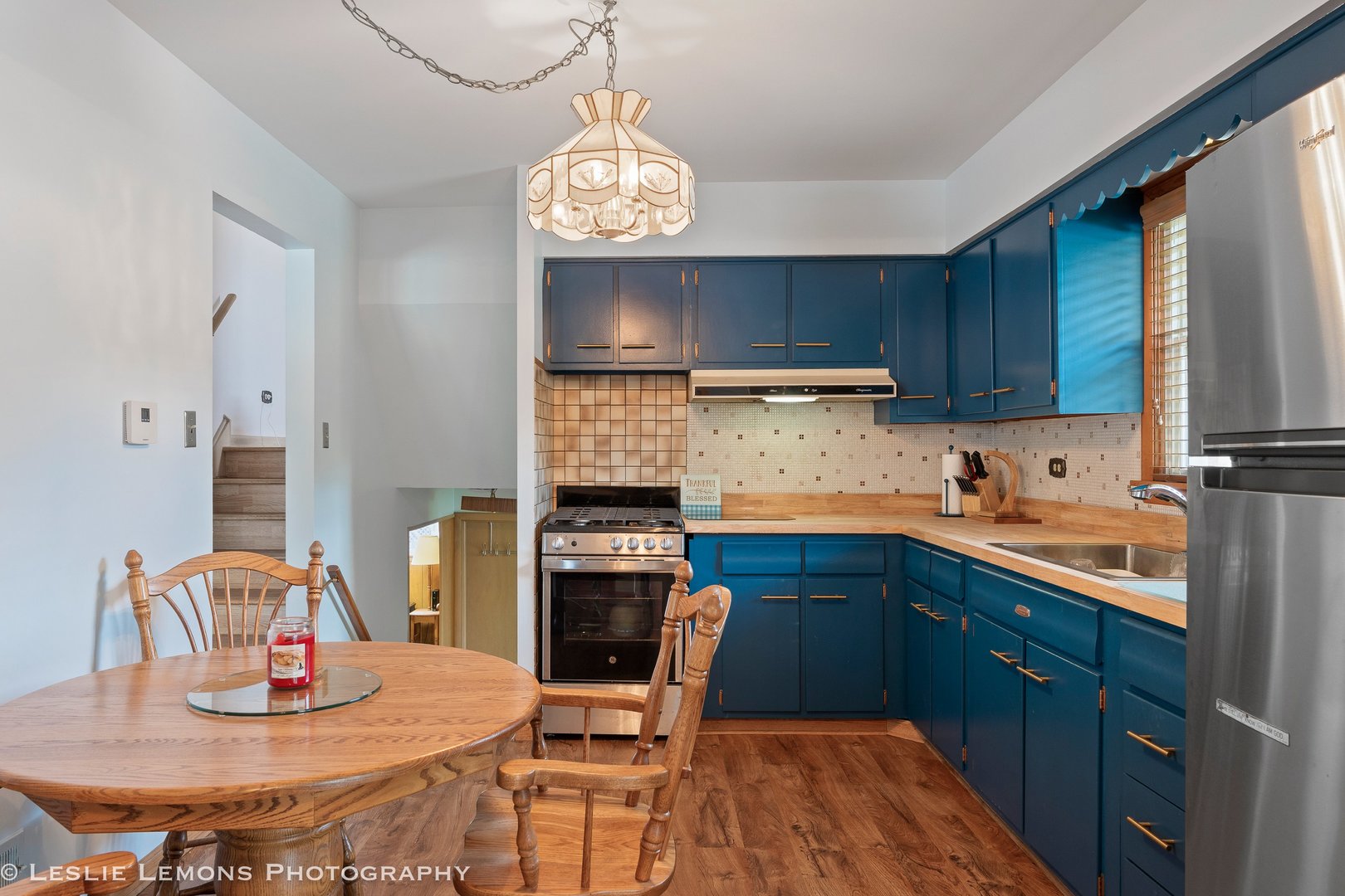 8830 W 92nd Place, Hickory Hills, IL 60457