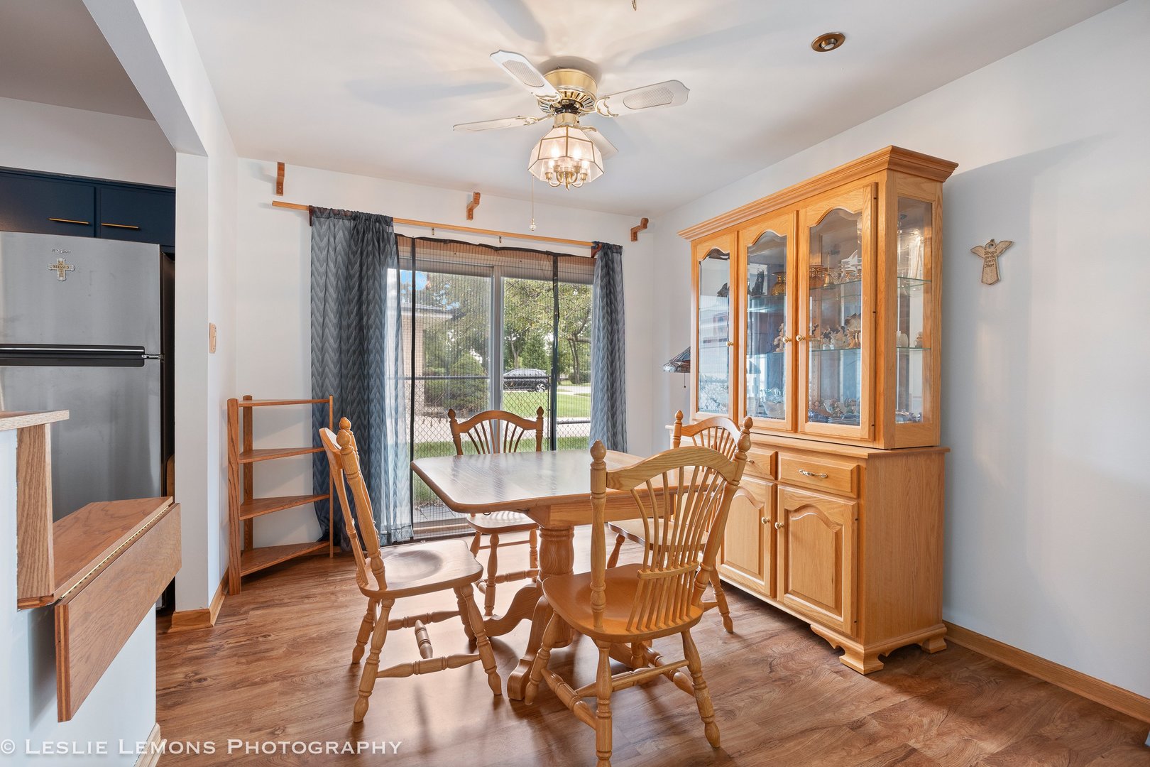 8830 W 92nd Place, Hickory Hills, IL 60457