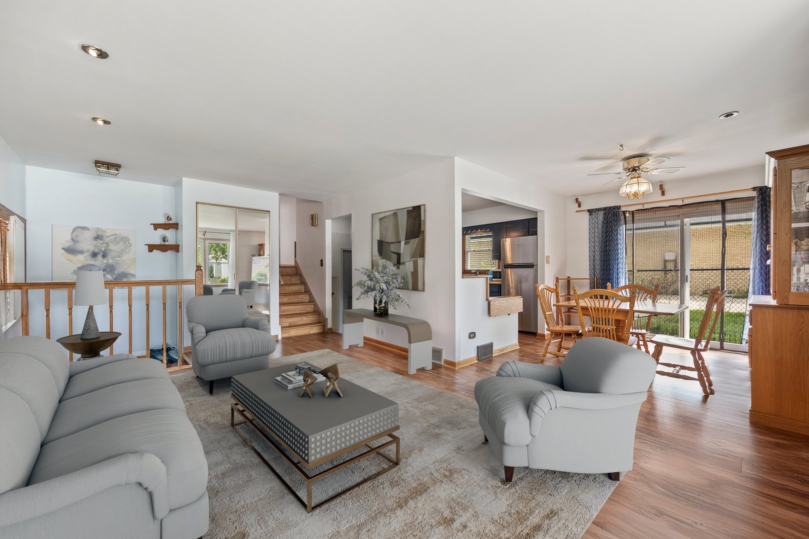 8830 W 92nd Place, Hickory Hills, IL 60457
