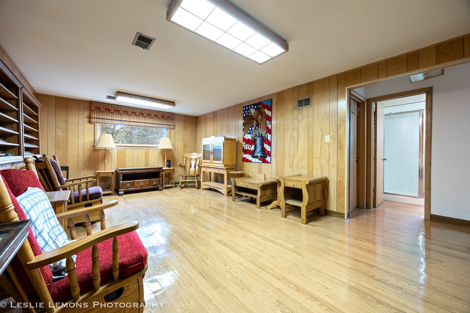 8830 W 92nd Place, Hickory Hills, IL 60457