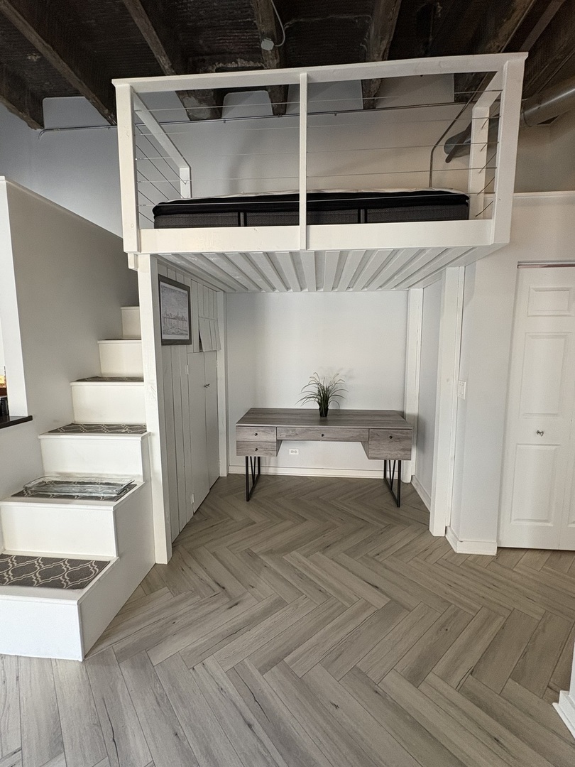 3150 N Sheffield Avenue #612, Chicago, IL 60657