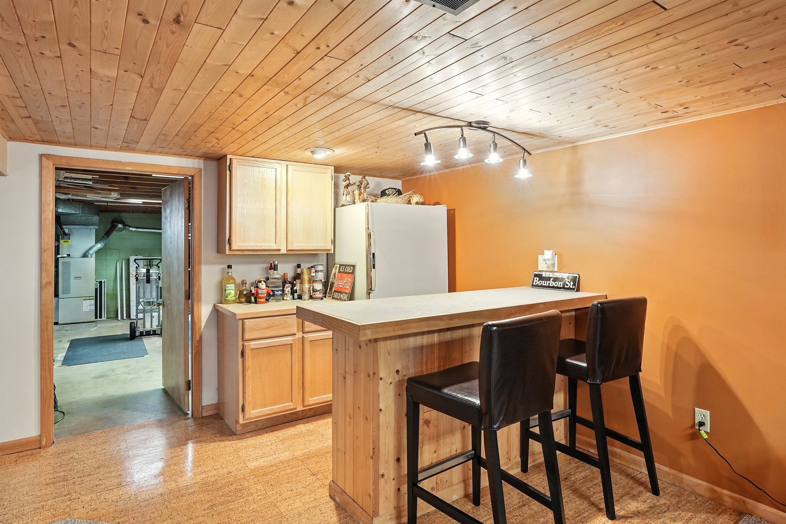901 Ridgeway Avenue, Munster, IN 46321