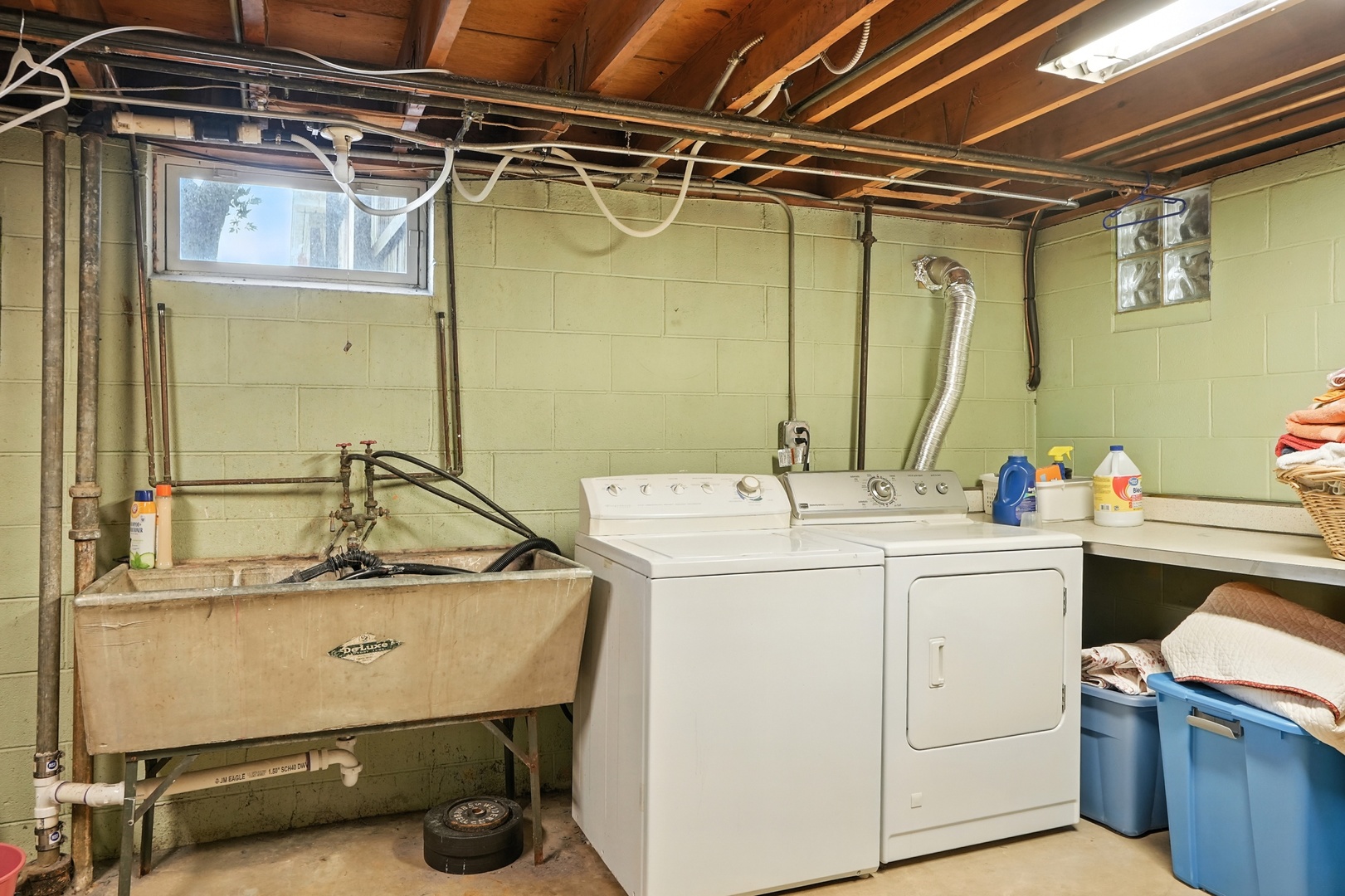 901 Ridgeway Avenue, Munster, IN 46321
