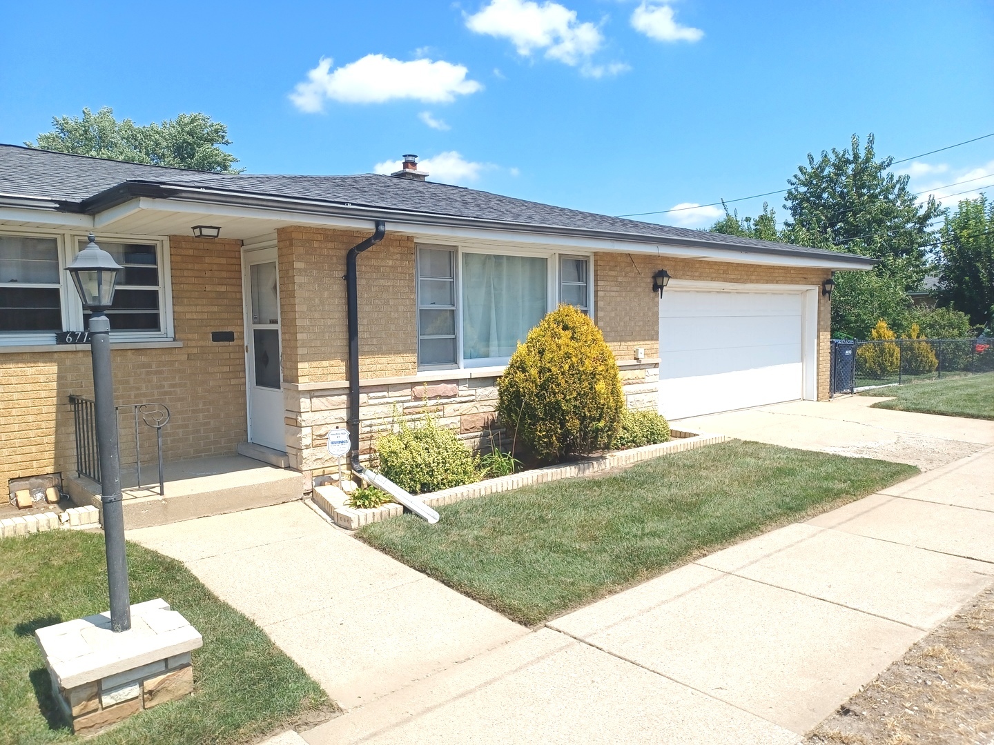 6714 W Lloyd Drive, Worth, IL 60482