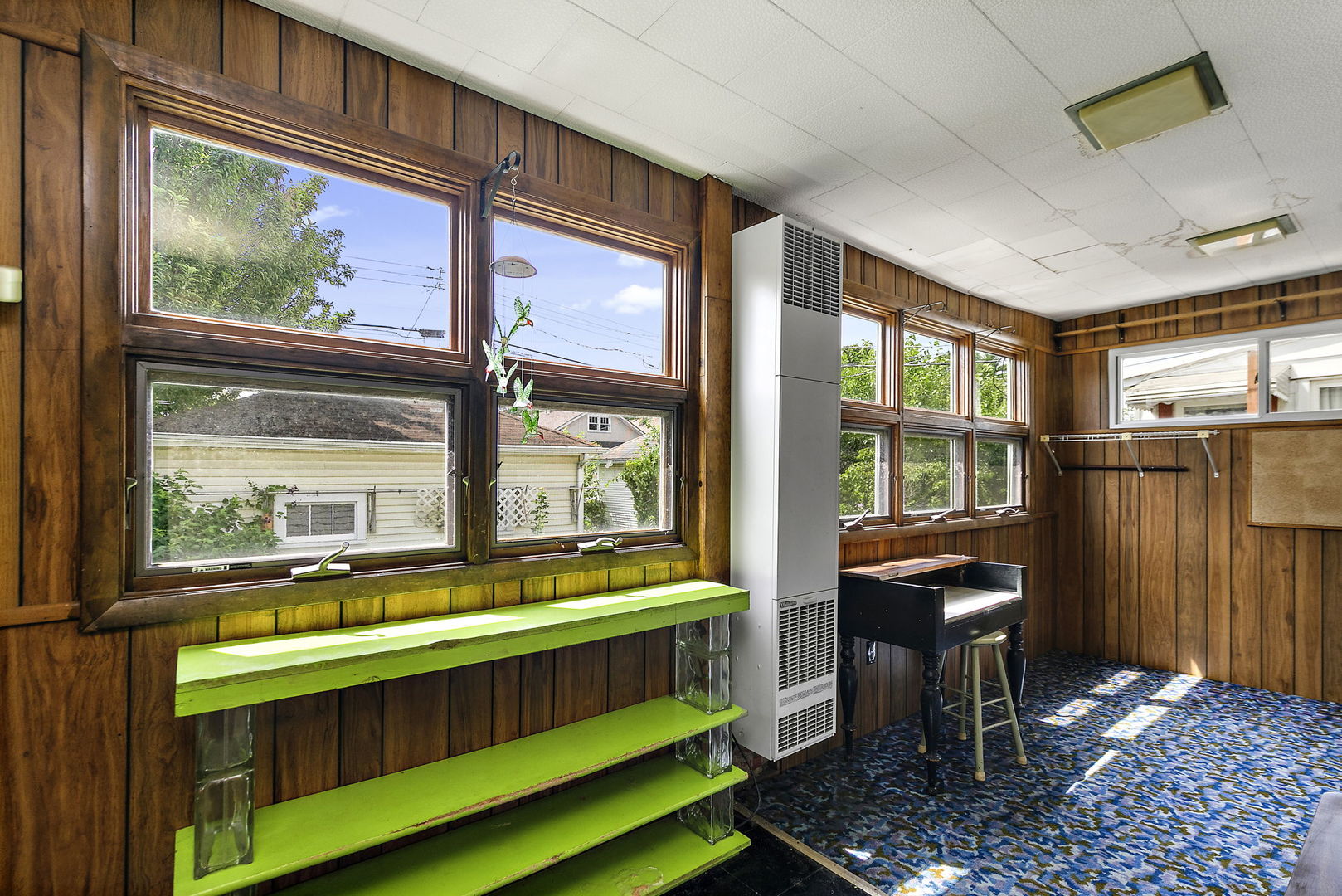 6145 W Grace Street, Chicago, IL 60634